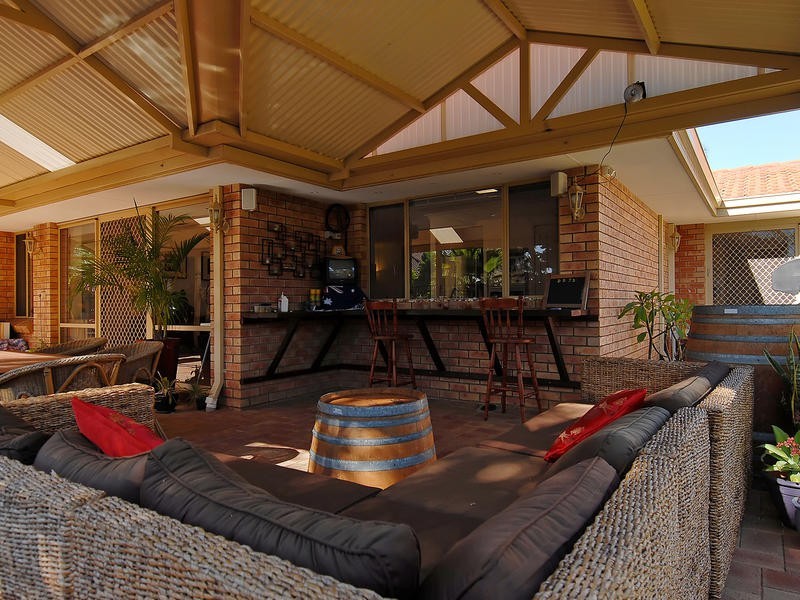 41 Trappers Drive, Woodvale WA 6026