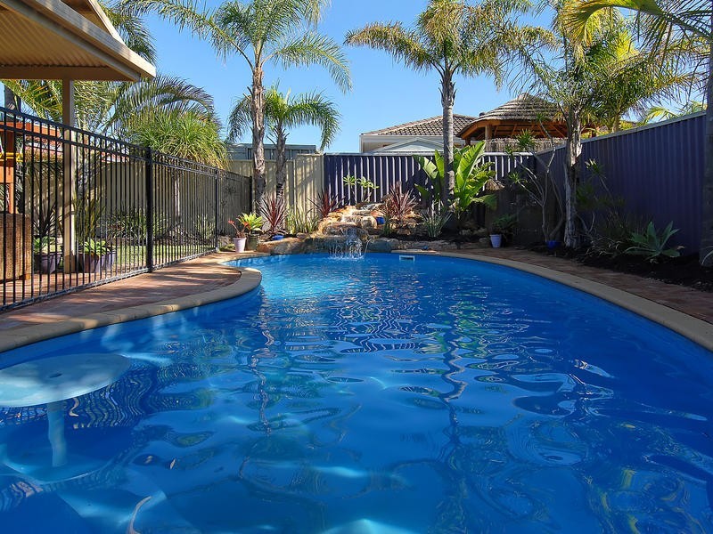 41 Trappers Drive, Woodvale WA 6026