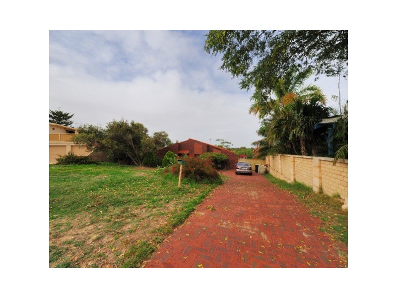 3 Whelk Pl, Mullaloo WA 6027