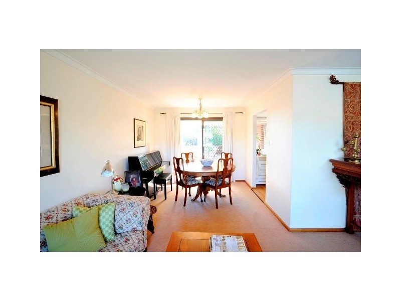 7 Gregory Ave, Padbury WA 6025