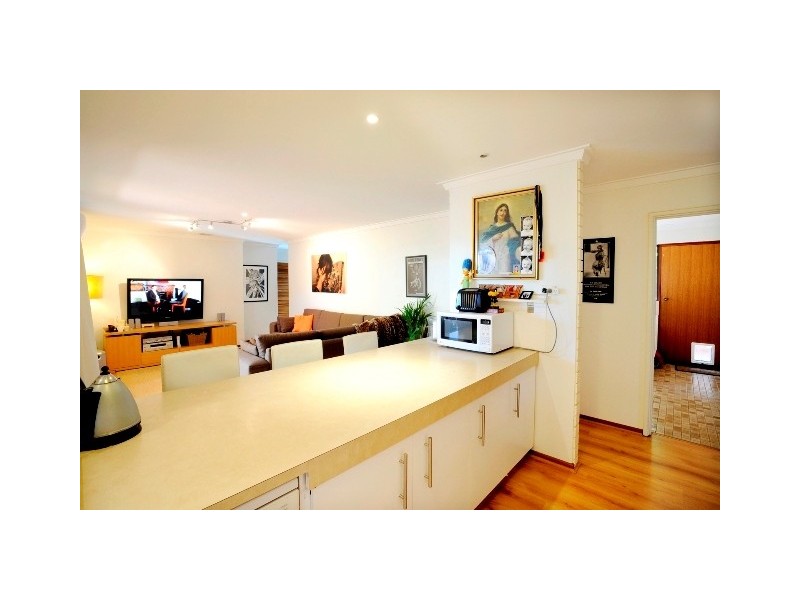 7 Gregory Ave, Padbury WA 6025