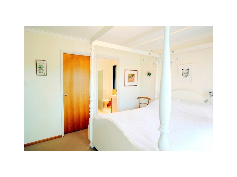 7 Gregory Ave, Padbury WA 6025