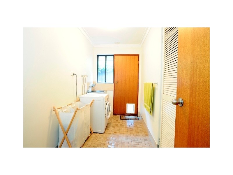 7 Gregory Ave, Padbury WA 6025