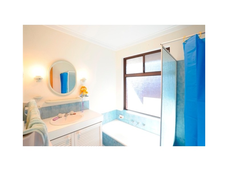 7 Gregory Ave, Padbury WA 6025