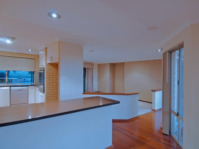 4 Seltrust Pl, Ocean Reef WA 6027