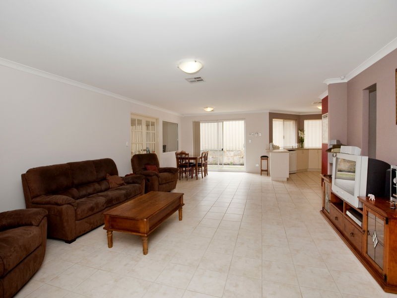 11 Gausson Turn, Ashby WA 6065