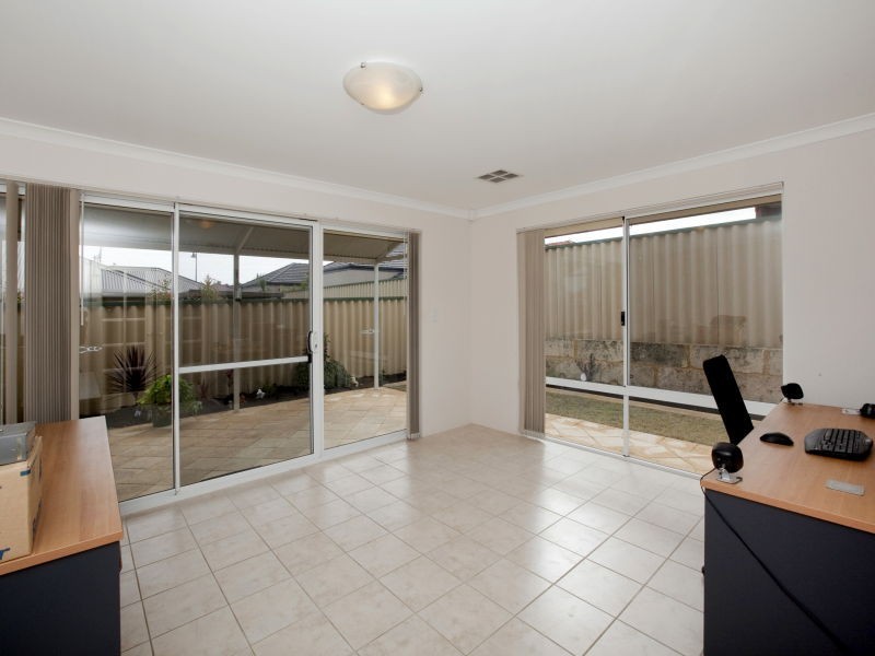 11 Gausson Turn, Ashby WA 6065