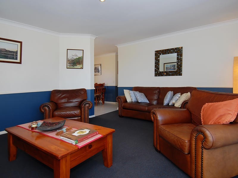 2 Ella Pl, Duncraig WA 6023