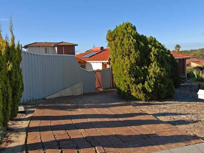 2 Ella Pl, Duncraig WA 6023
