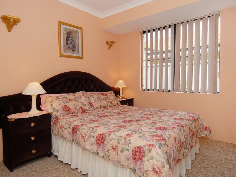 52 Carwoola Cir, Carramar WA 6031