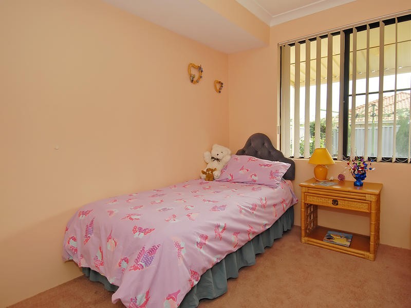 52 Carwoola Cir, Carramar WA 6031