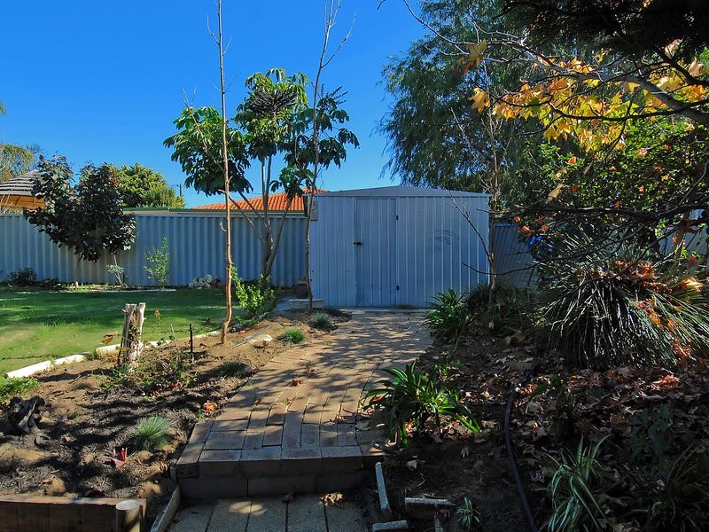 231 Eddystone Ave, Beldon WA 6027