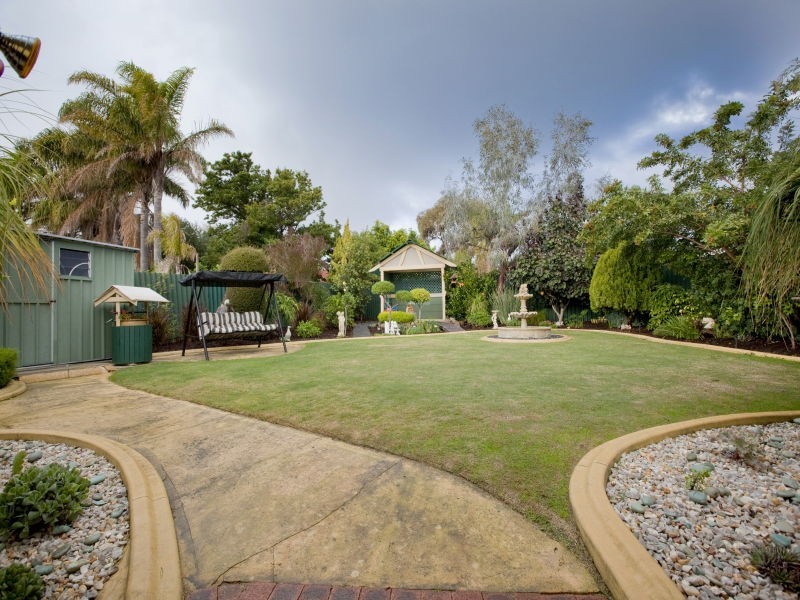 28 Beltana Rd, Craigie WA 6025