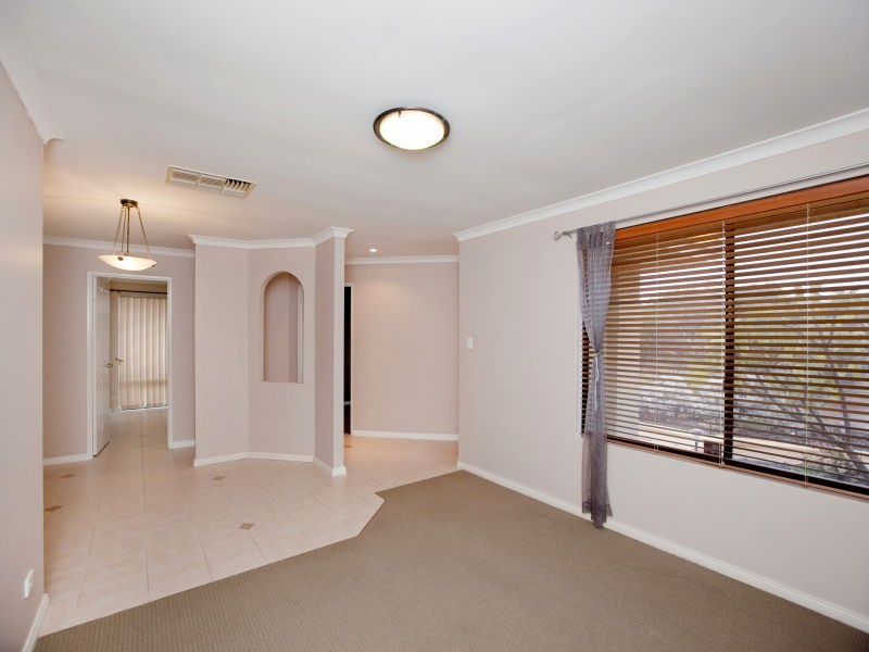4 Everett Lane, Currambine WA 6028