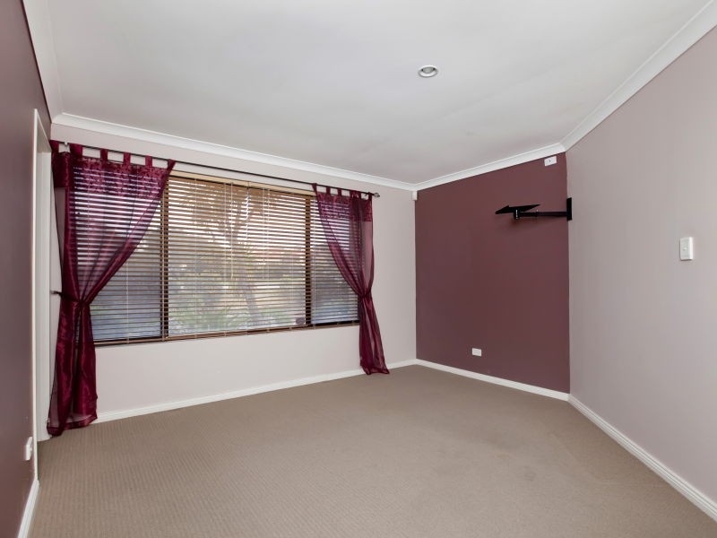 4 Everett Lane, Currambine WA 6028