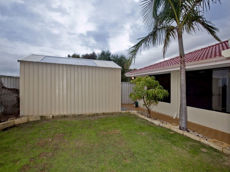 4 Everett Lane, Currambine WA 6028