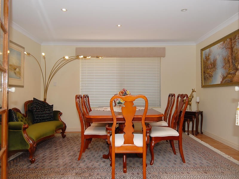 22 Brockwell Pwy, Landsdale WA 6065