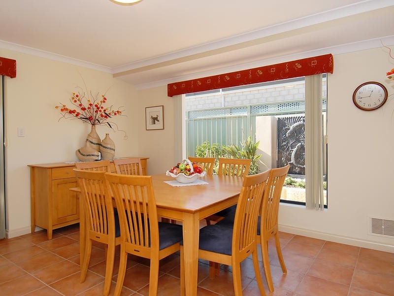 22 Brockwell Pwy, Landsdale WA 6065