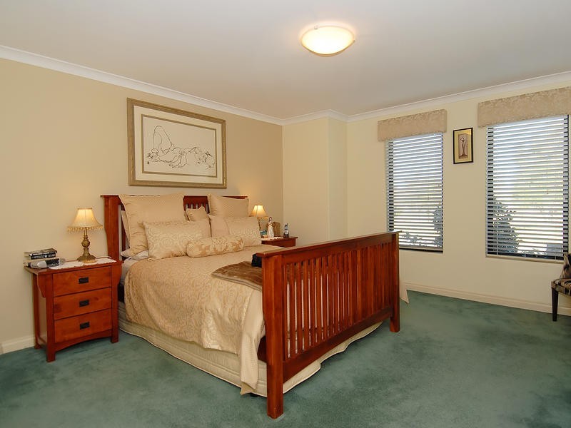 22 Brockwell Pwy, Landsdale WA 6065