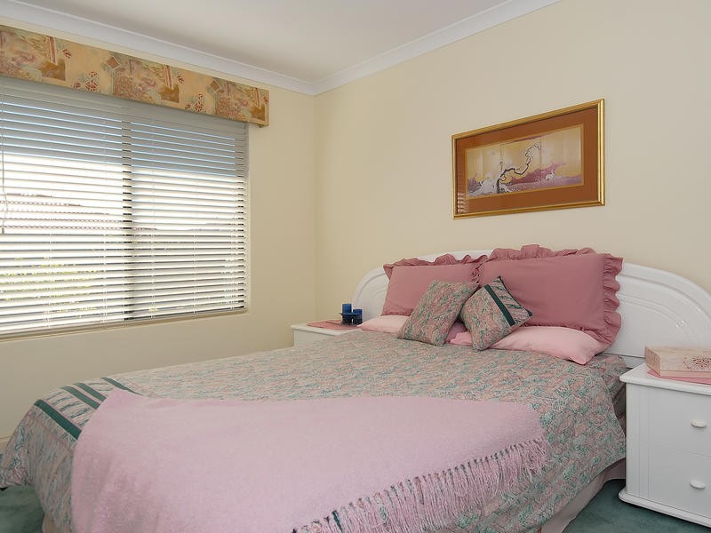 22 Brockwell Pwy, Landsdale WA 6065