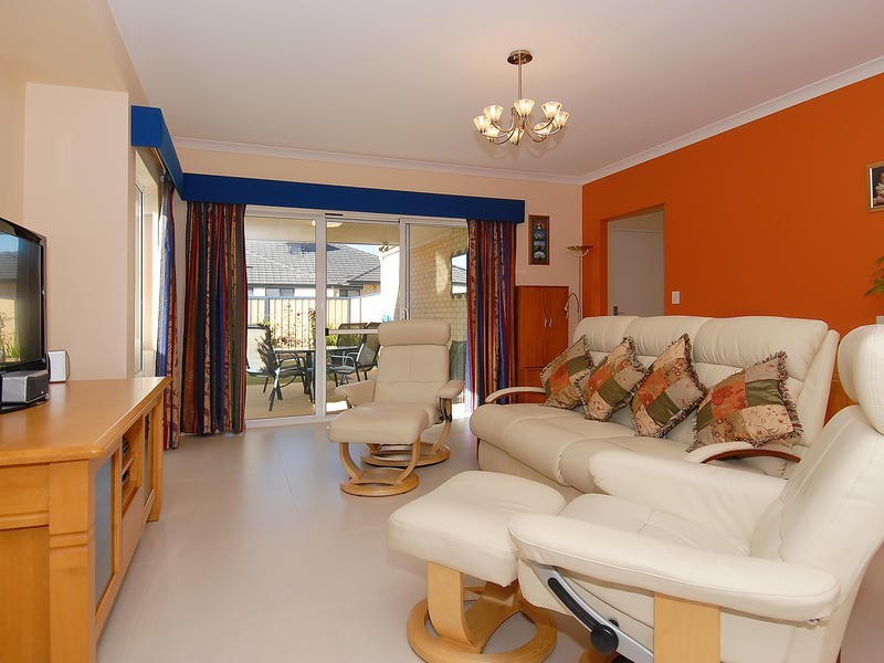 51 Whimbrel Vista, Tapping WA 6065