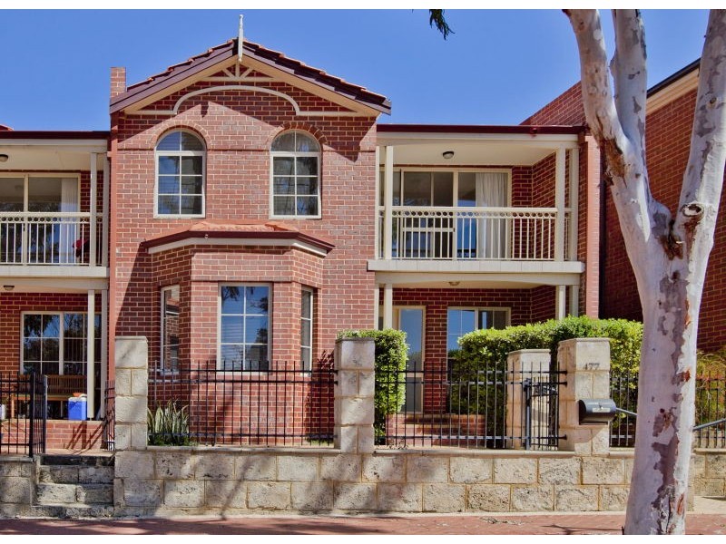 477 Lakeside Dr, Joondalup WA 6027
