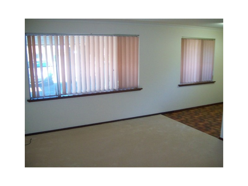 50B Mayflower Cr, Craigie WA 6025