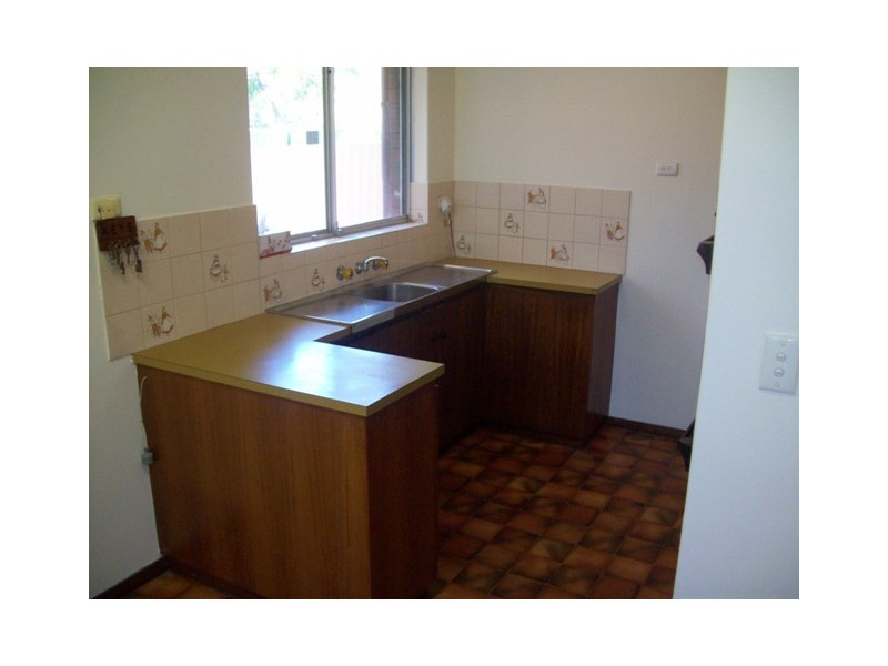 50B Mayflower Cr, Craigie WA 6025