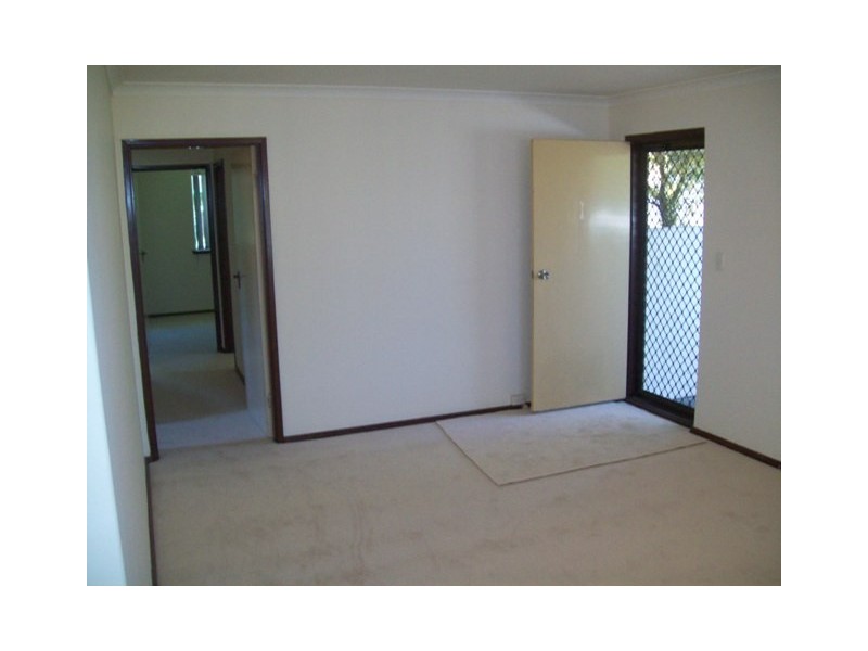 50B Mayflower Cr, Craigie WA 6025