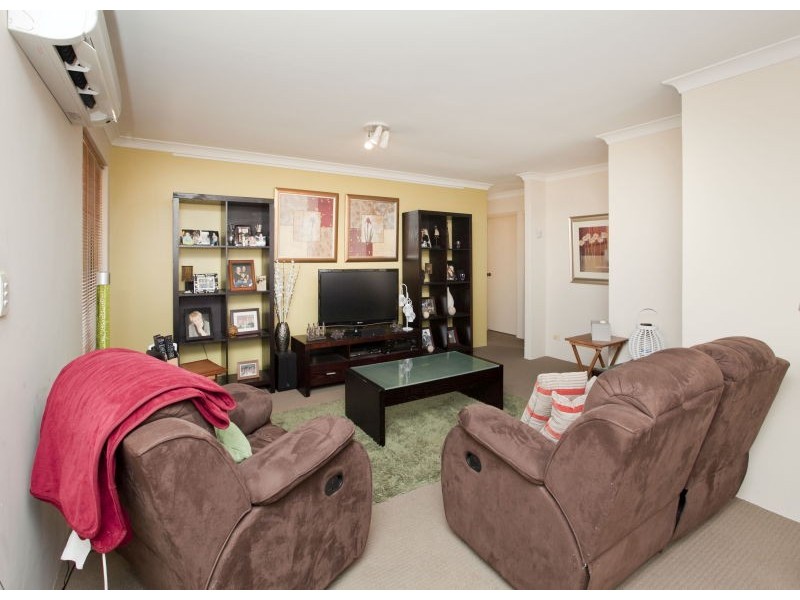 15/179 Goollelal Drive, Kingsley WA 6026