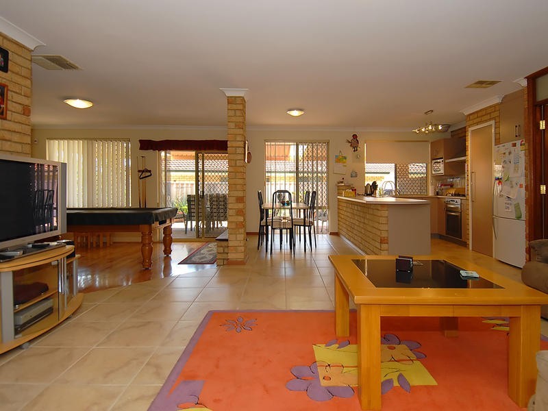 24 Leviathan Way, Padbury WA 6025