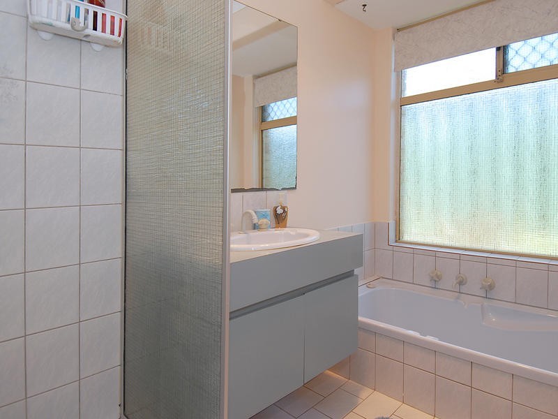 24 Leviathan Way, Padbury WA 6025