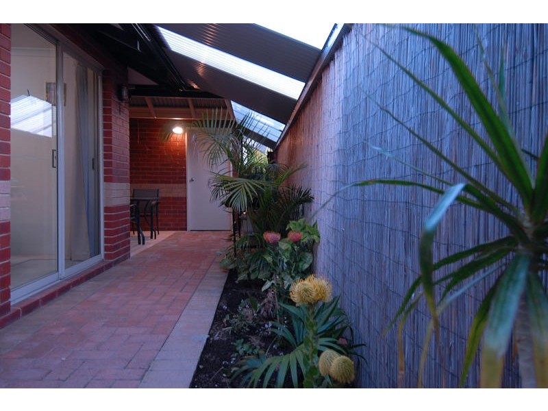 Unit 9/2 Corander Gdns, Carine WA 6020