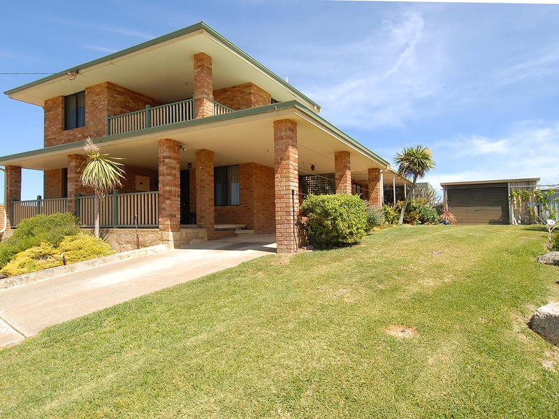 26 Hackney Way, Yanchep WA 6035