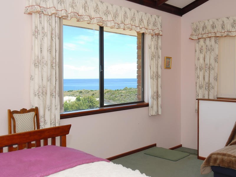 26 Hackney Way, Yanchep WA 6035