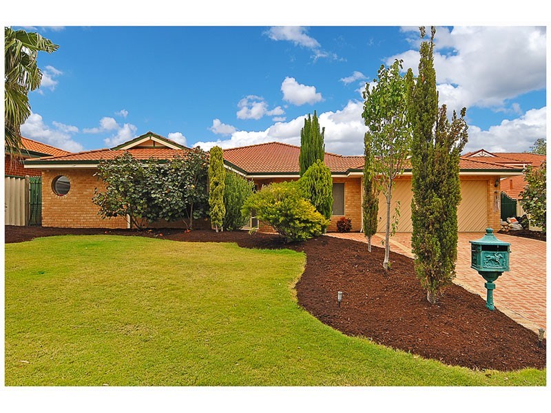 7 Winch Place, Ocean Reef WA 6027