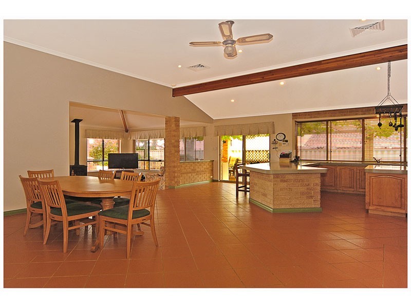 7 Winch Place, Ocean Reef WA 6027