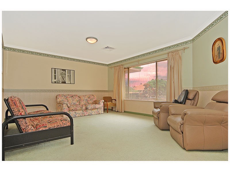 7 Winch Place, Ocean Reef WA 6027