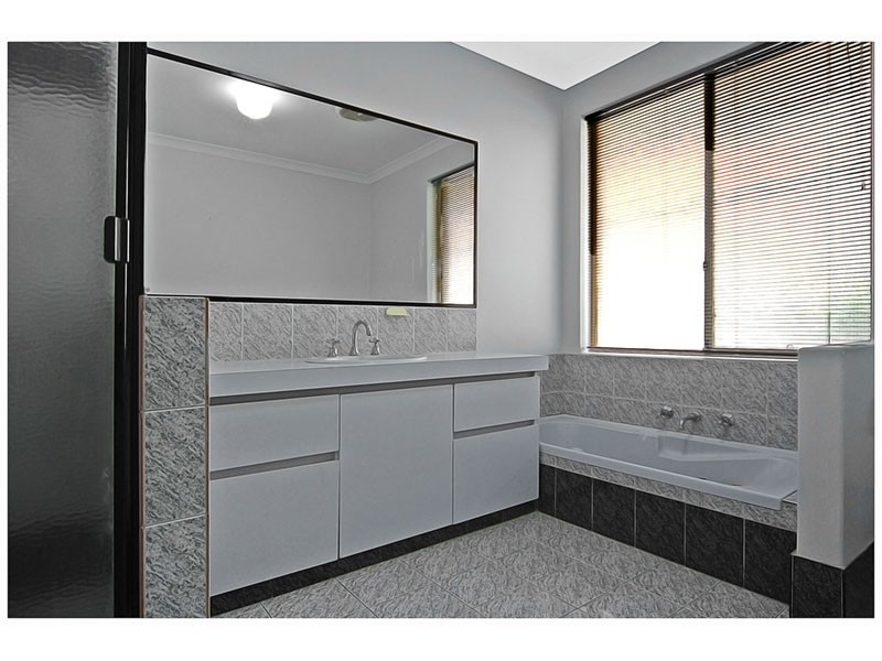 7 Winch Place, Ocean Reef WA 6027