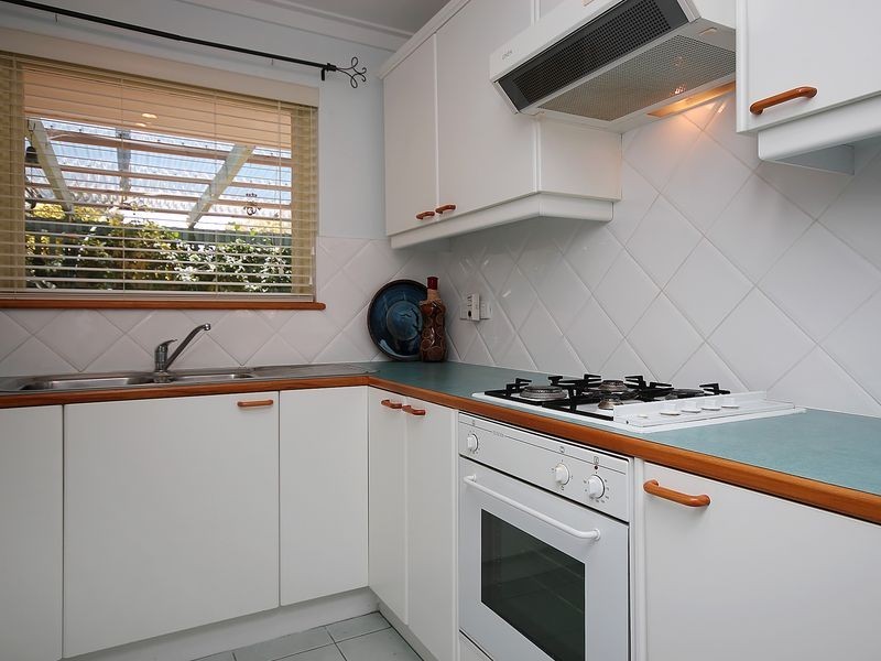 15B Barque Place, Kallaroo WA 6025