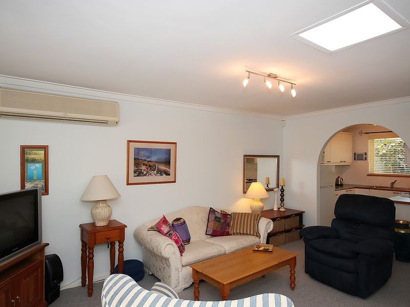 15B Barque Place, Kallaroo WA 6025