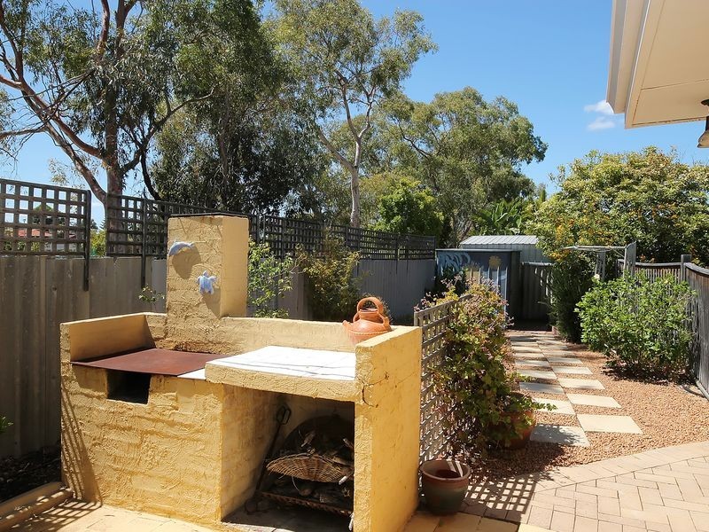 15B Barque Place, Kallaroo WA 6025