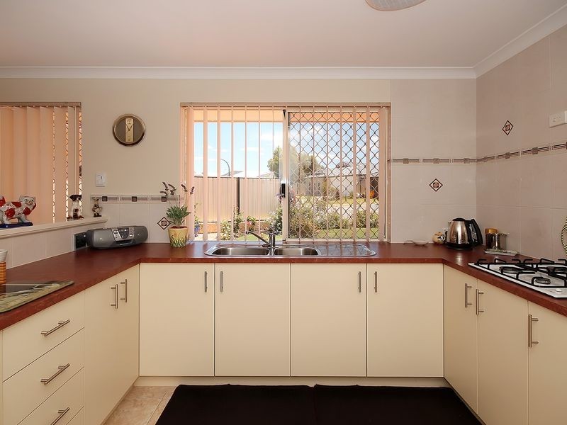 45 Cherokee Green, Clarkson WA 6030