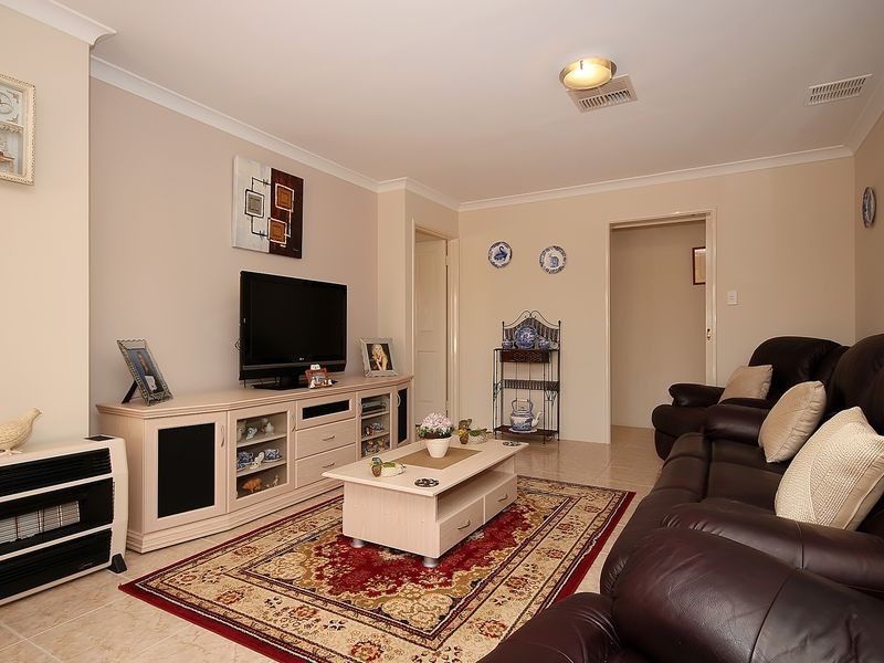 45 Cherokee Green, Clarkson WA 6030