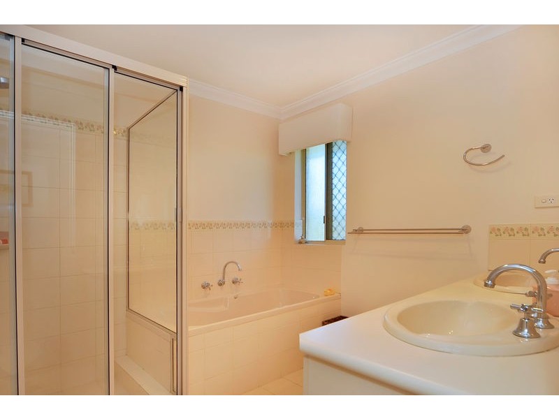 10 Wessex St, Carine WA 6020