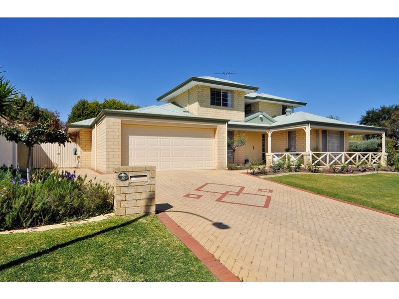 10 Wessex St, Carine WA 6020