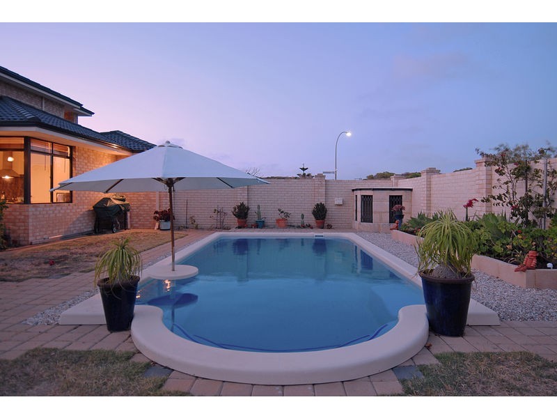 123 Sovereign Dr, Two Rocks WA 6037