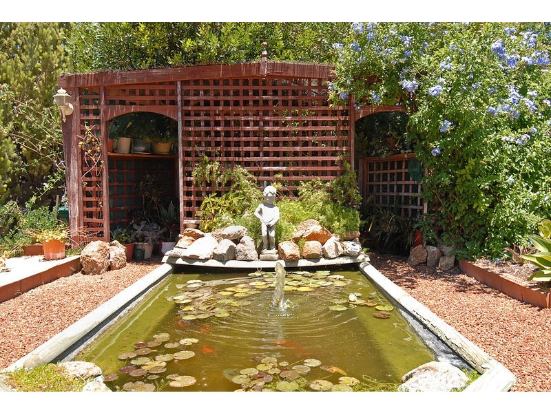 123 Sovereign Dr, Two Rocks WA 6037