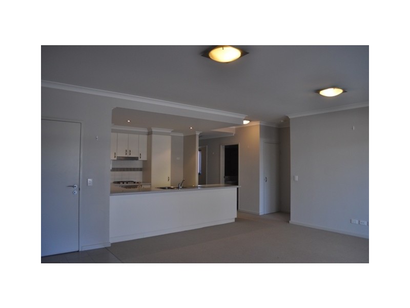 92/1 Sunlander Dve, Currambine WA 6028