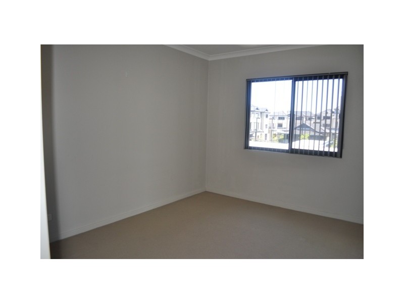 92/1 Sunlander Dve, Currambine WA 6028